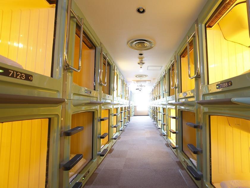 Shinjuku Kuyakusho-Mae Capsule Hotel Токіо Екстер'єр фото