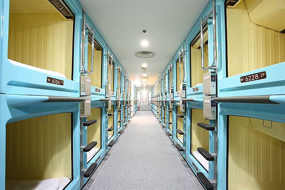 Shinjuku Kuyakusho-Mae Capsule Hotel Токіо Екстер'єр фото