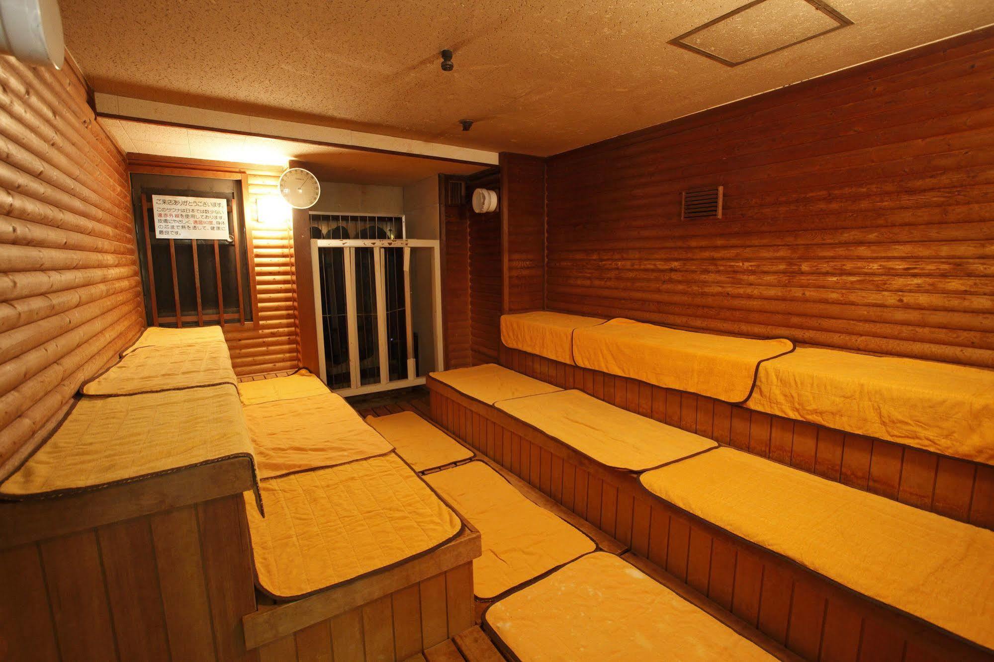 Shinjuku Kuyakusho-Mae Capsule Hotel Токіо Екстер'єр фото